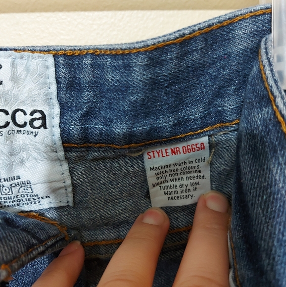 Vintage Mecca Denim Shorts - Picture 7 of 7
